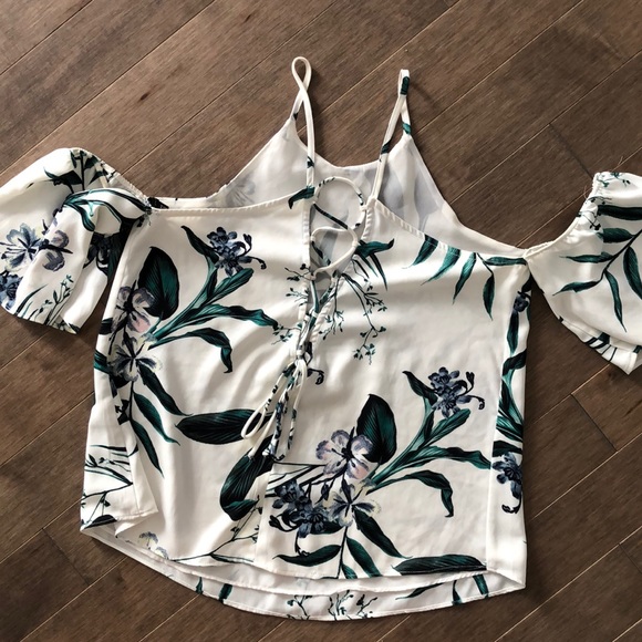 4/35$ 🌈 Off shoulder top 🌱 - Picture 5 of 5